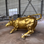 stock market bull sculpture