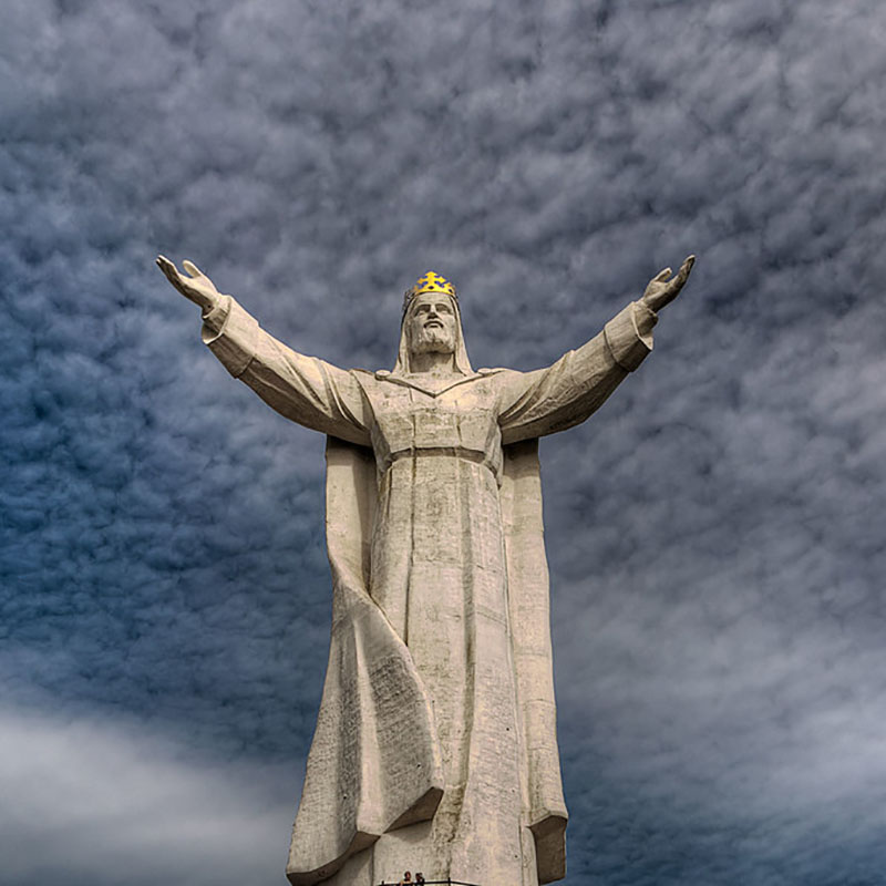 Christ the king sculpture