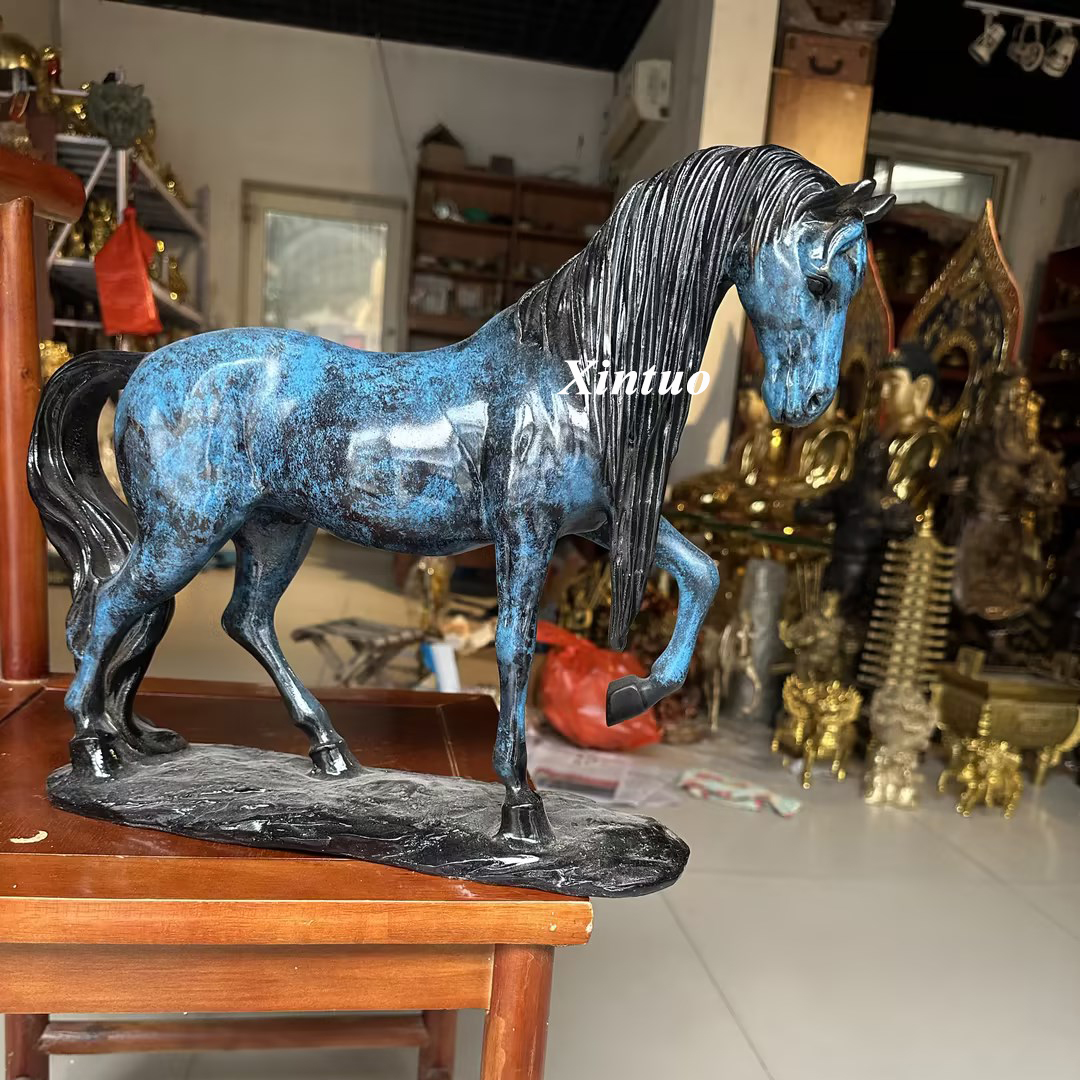 standing horse statue vastu