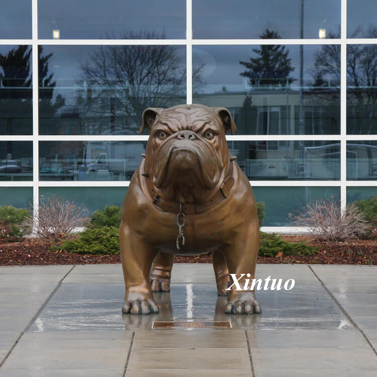 english bulldog statue outdoor