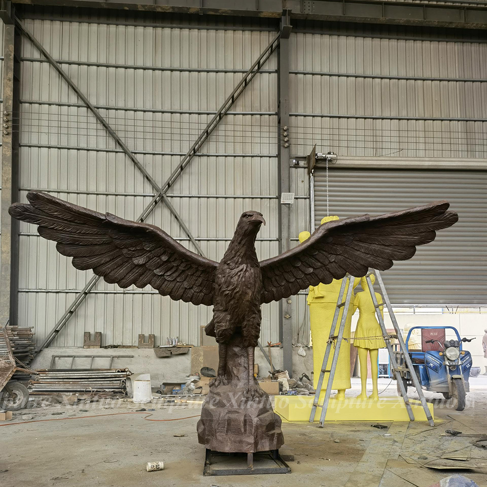 Large Outdoor Eagle Statues