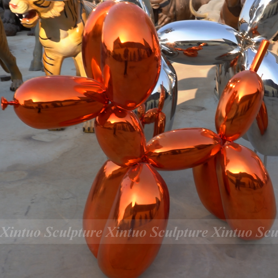 large balloon dog garden ornament