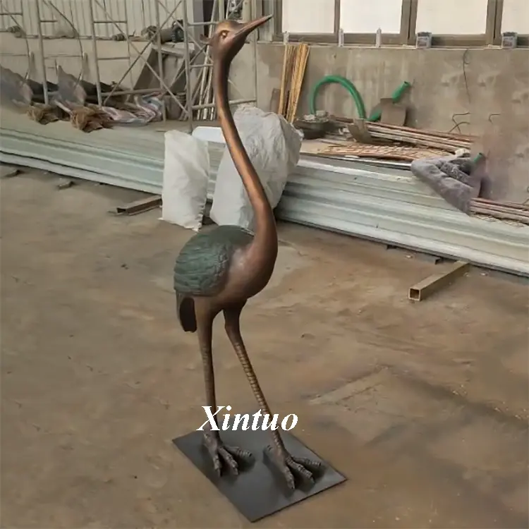 garden crane statues