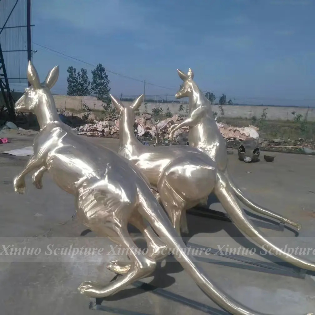 bronze kangaroo Sculpture