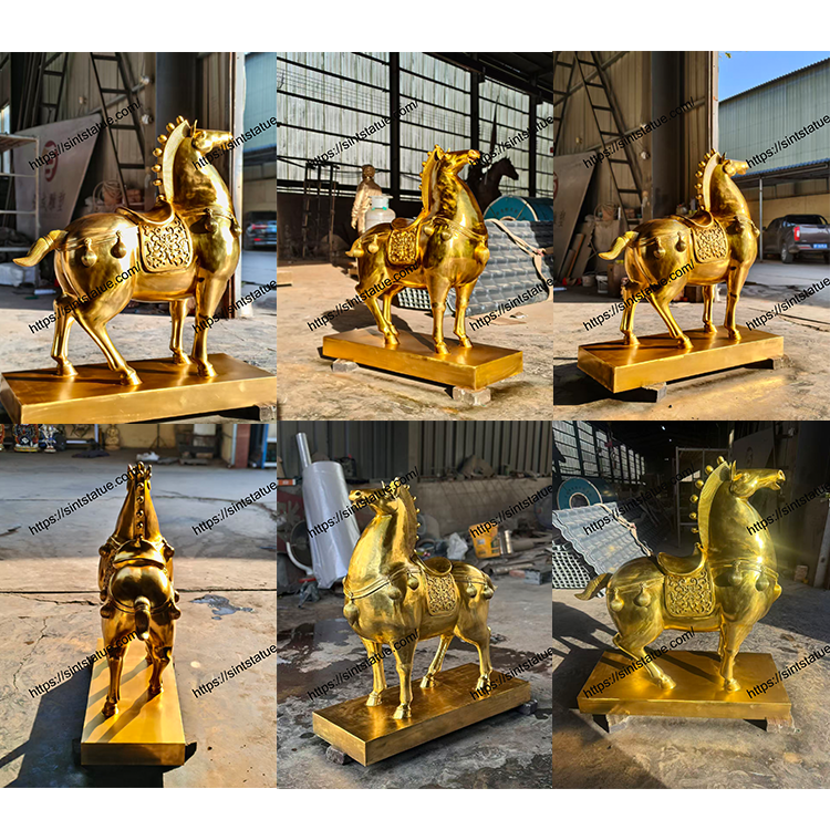 gold horse statue