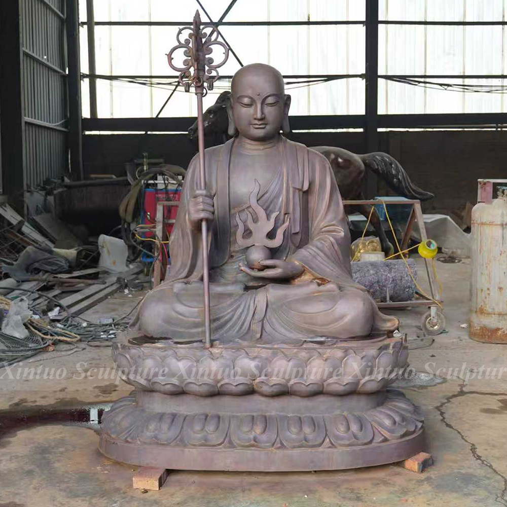 Ksitigarbha Bodhisattva Statue
