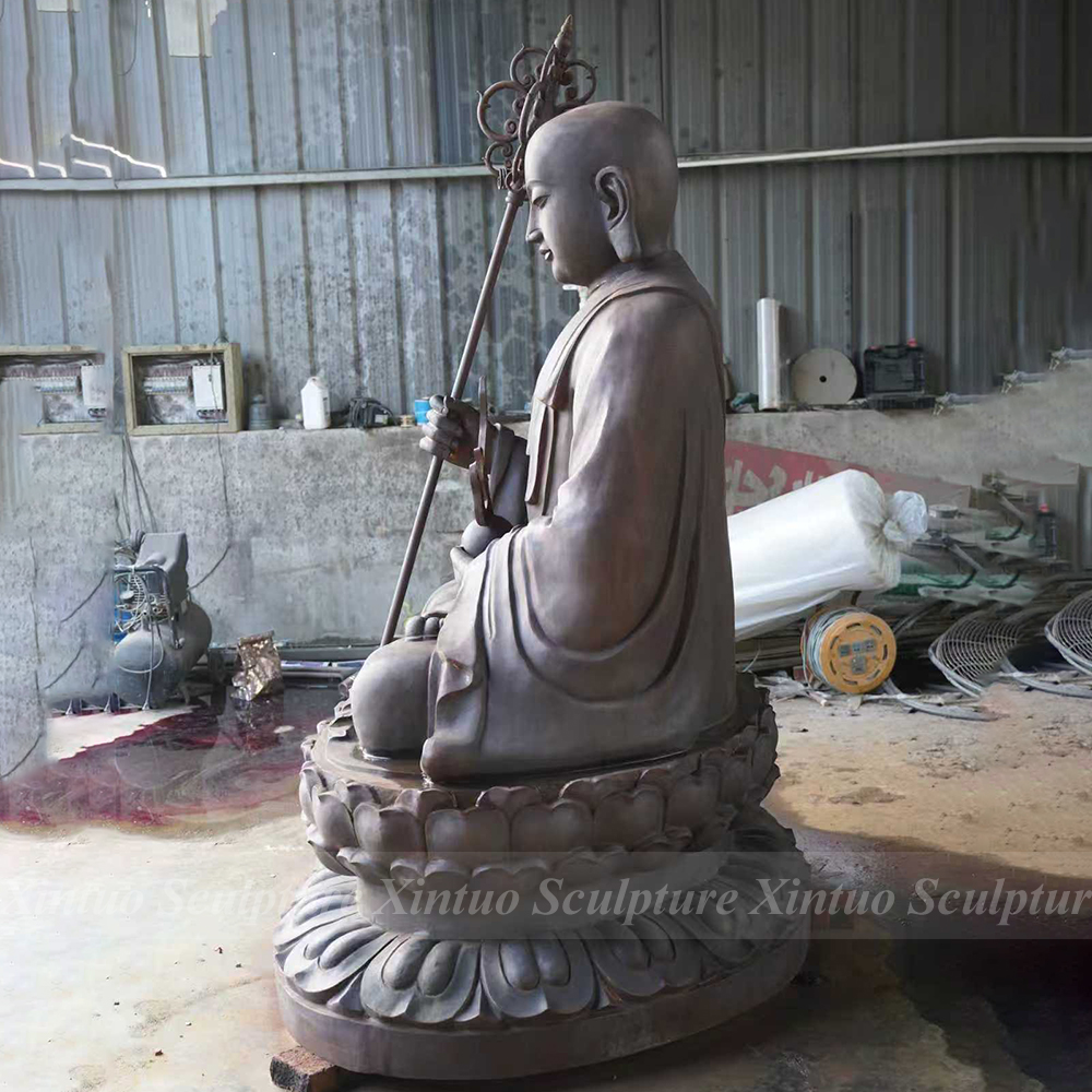 Ksitigarbha Bodhisattva Statue