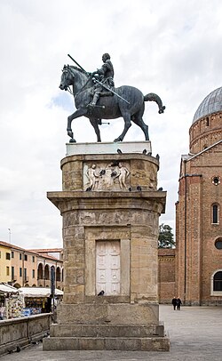 https://upload.wikimedia.org/wikipedia/commons/thumb/2/29/Monumento_al_Gattamelata_Padova_jm56942.jpg/250px-Monumento_al_Gattamelata_Padova_jm56942.jpg