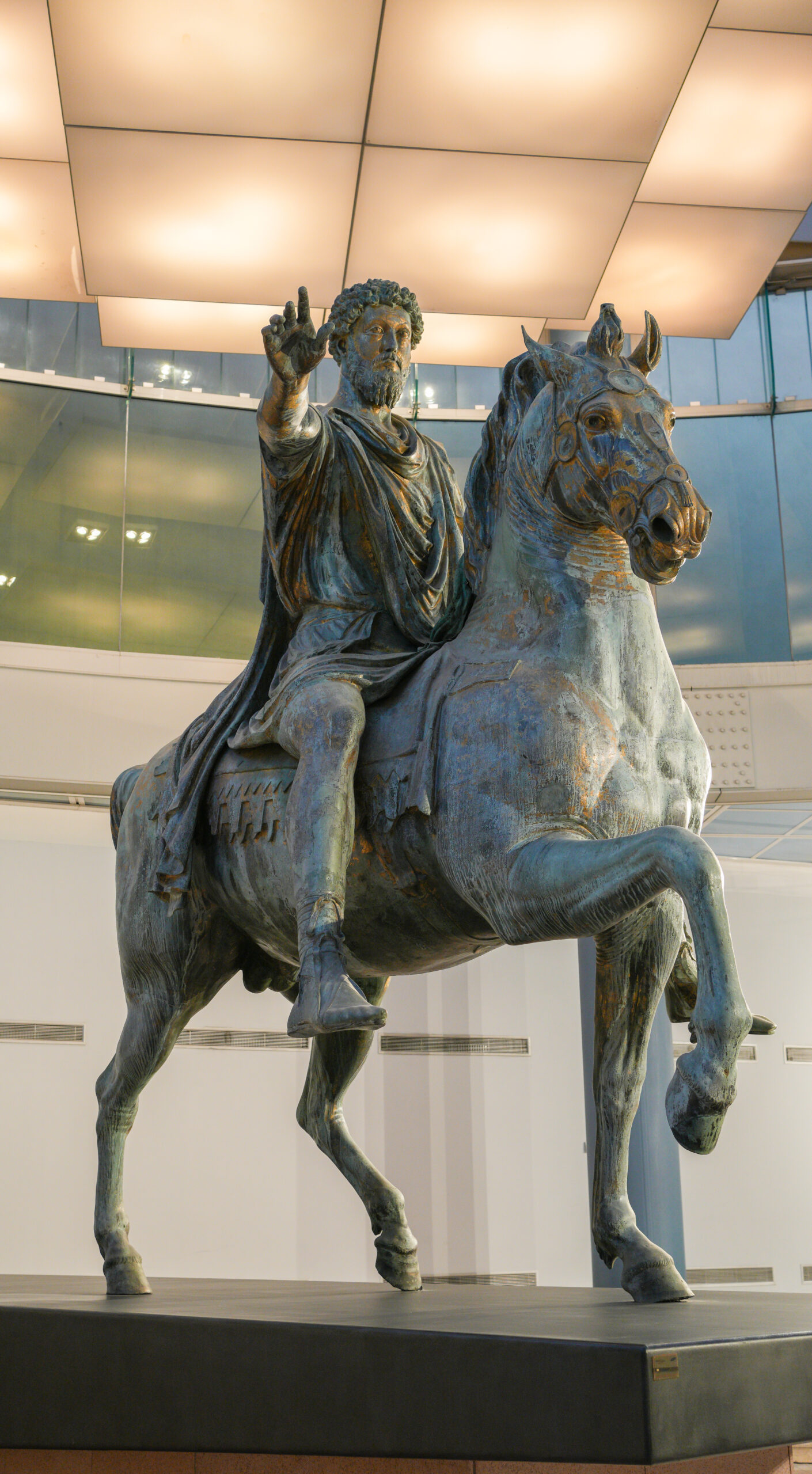 bronze horse statue monument
