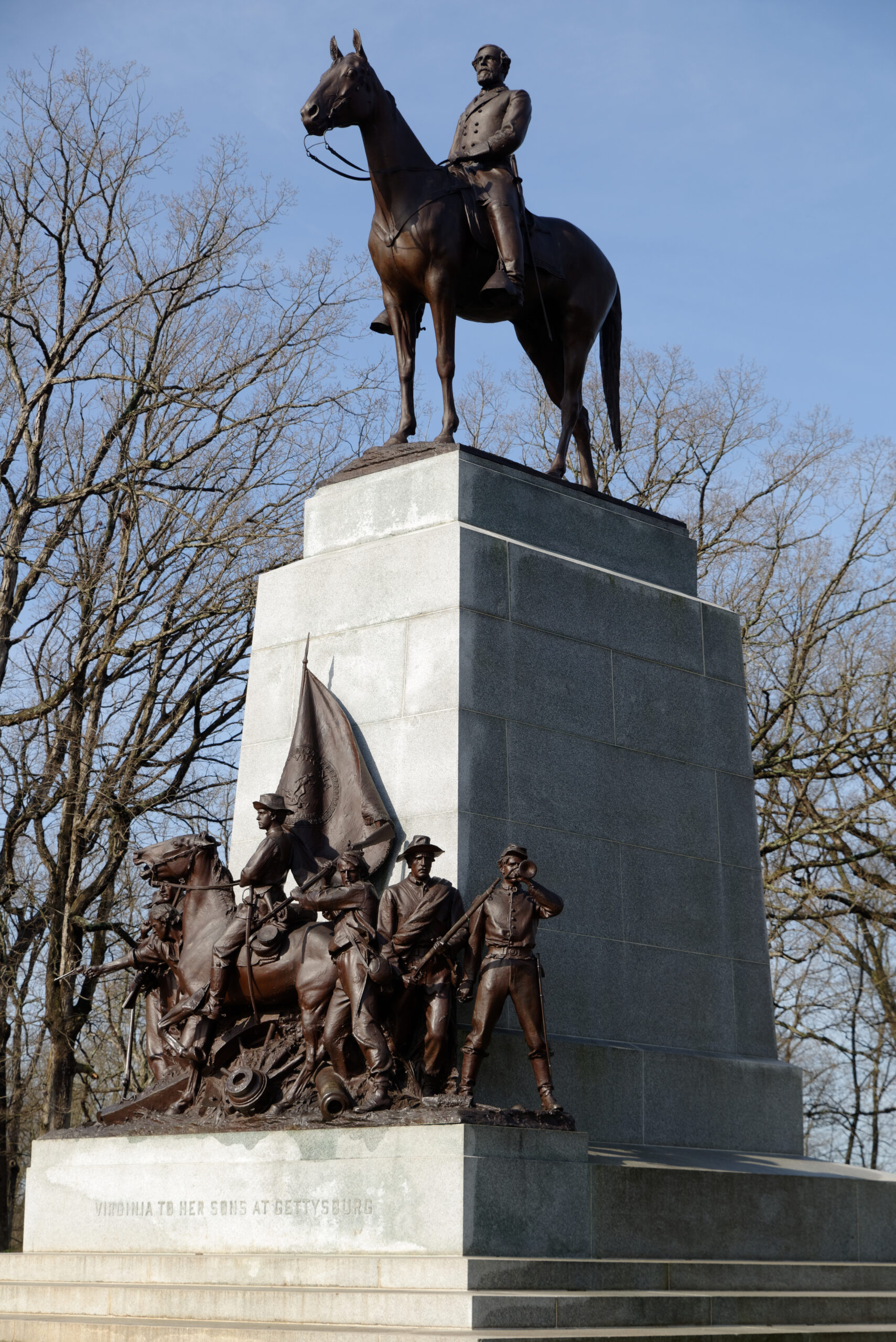 bronze horse statue monument