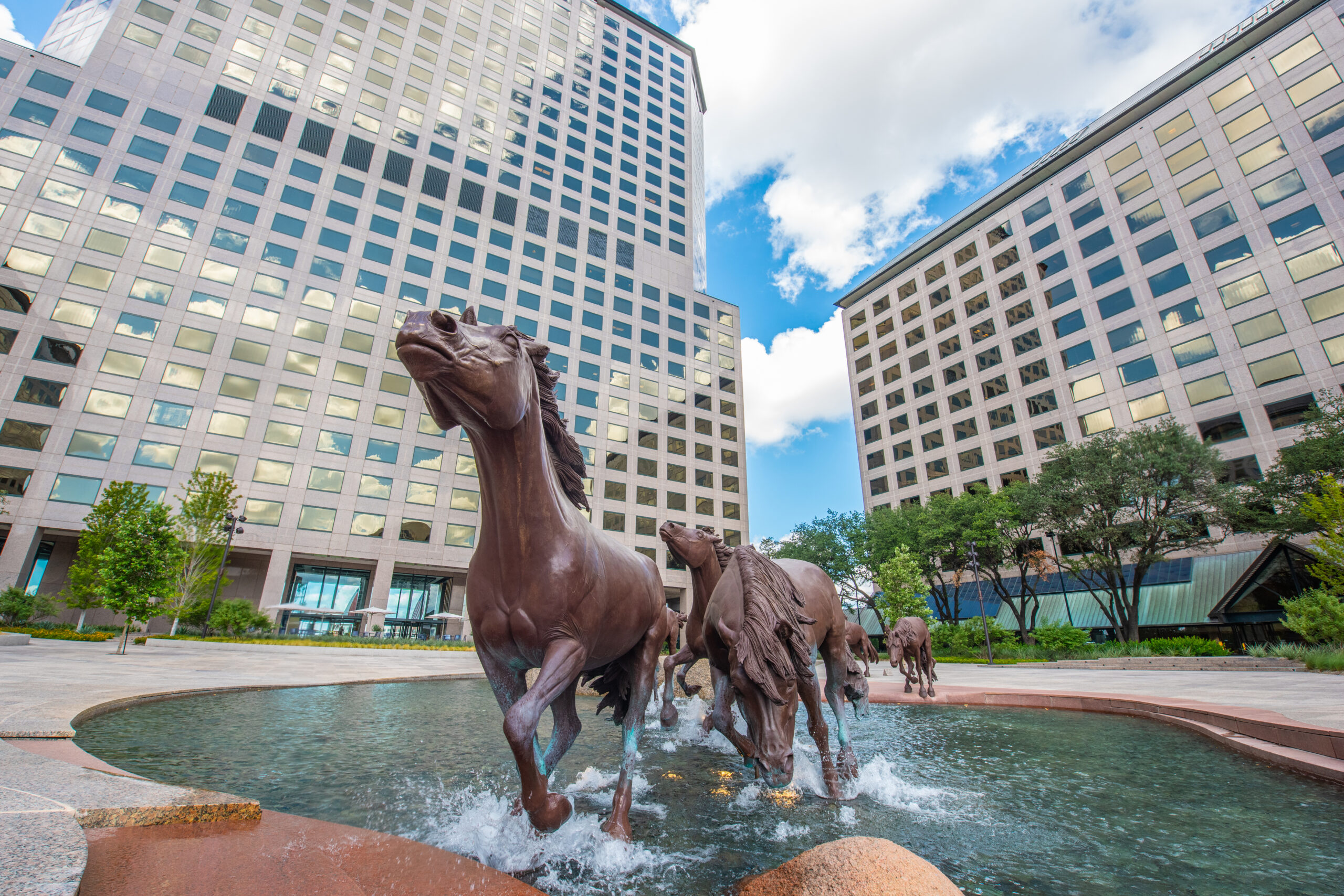 large horse sculpture