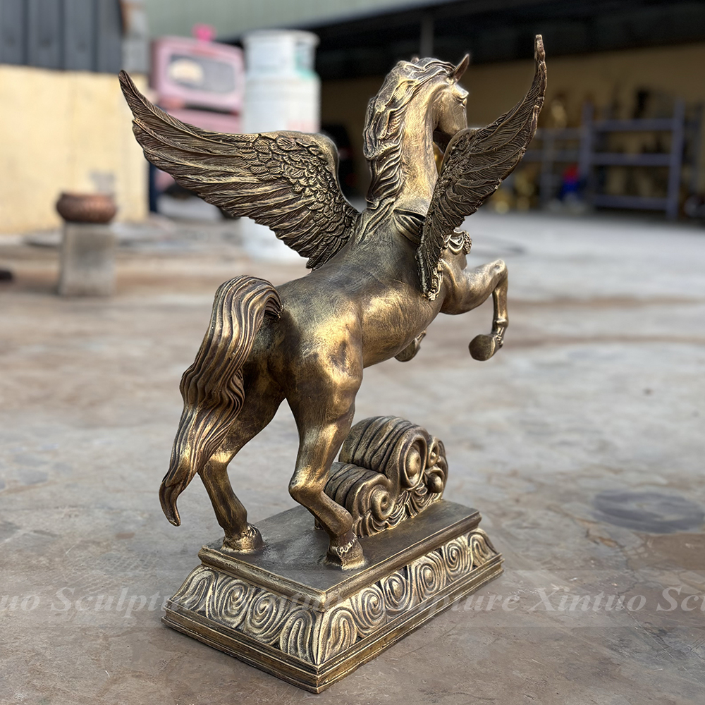 flying horse statue