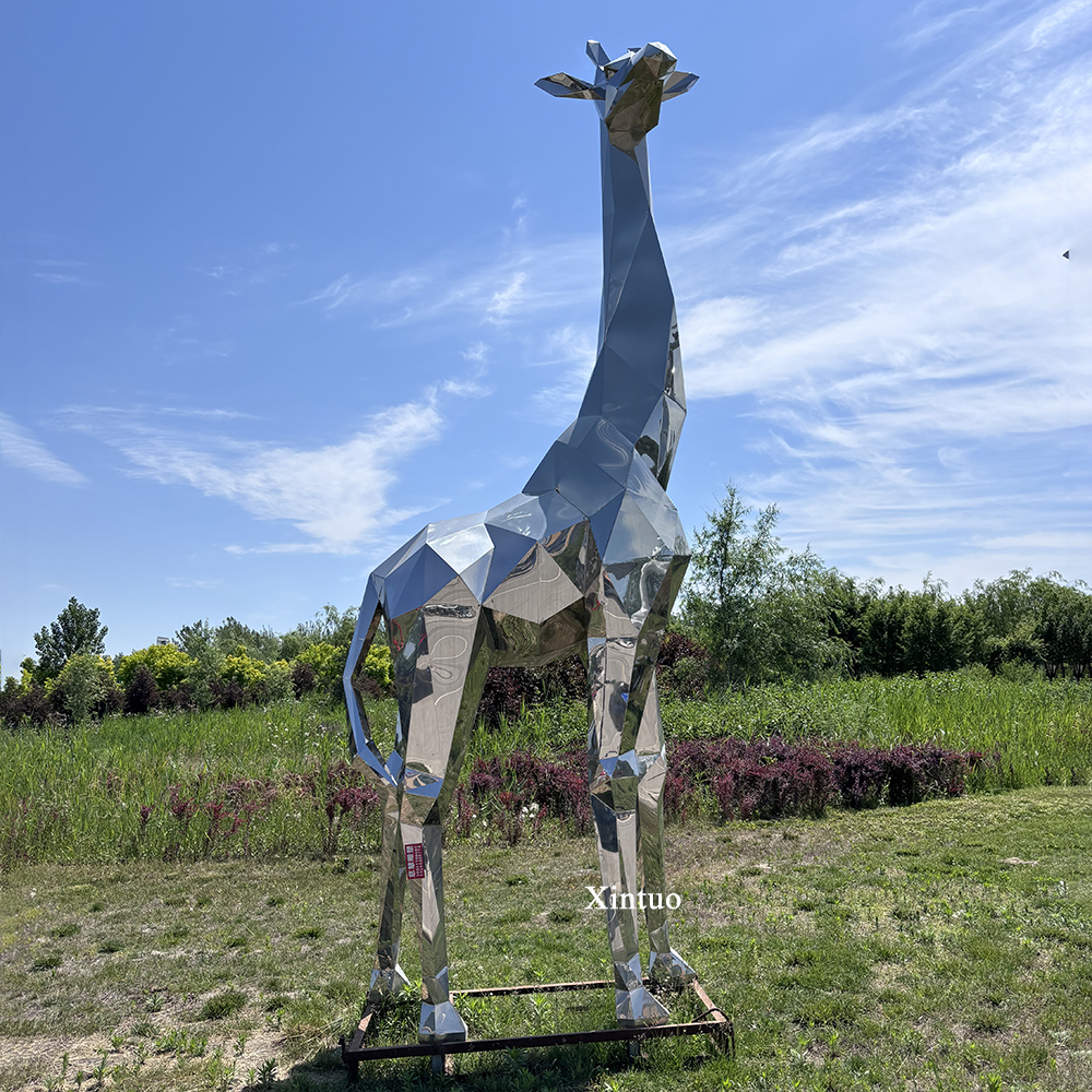 Large Outdoor Giraffe Statue