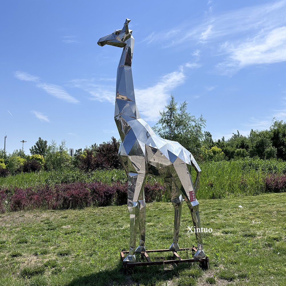 Large Outdoor Giraffe Statue