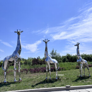 Large Outdoor Giraffe Statue