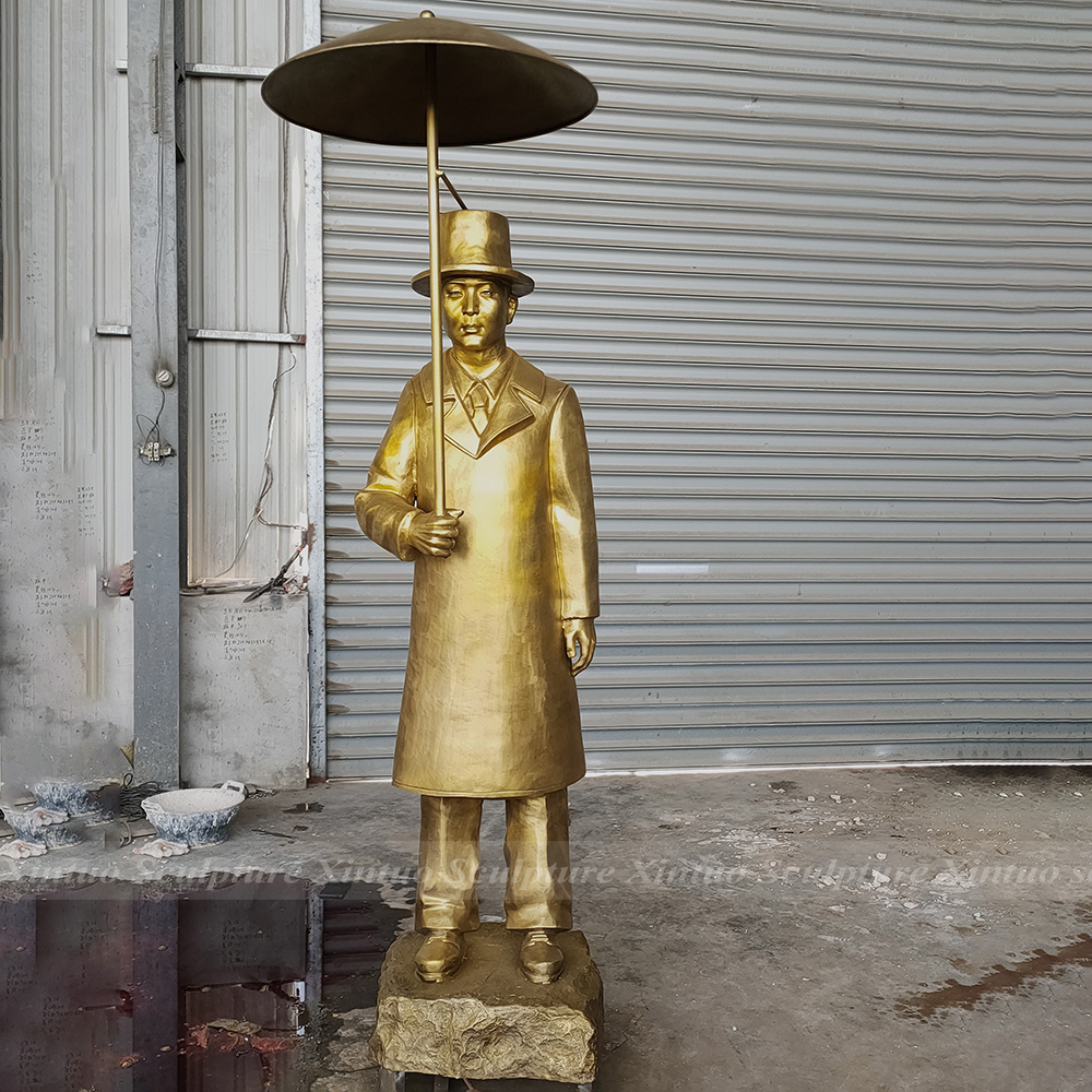 Umbrella Man Statue