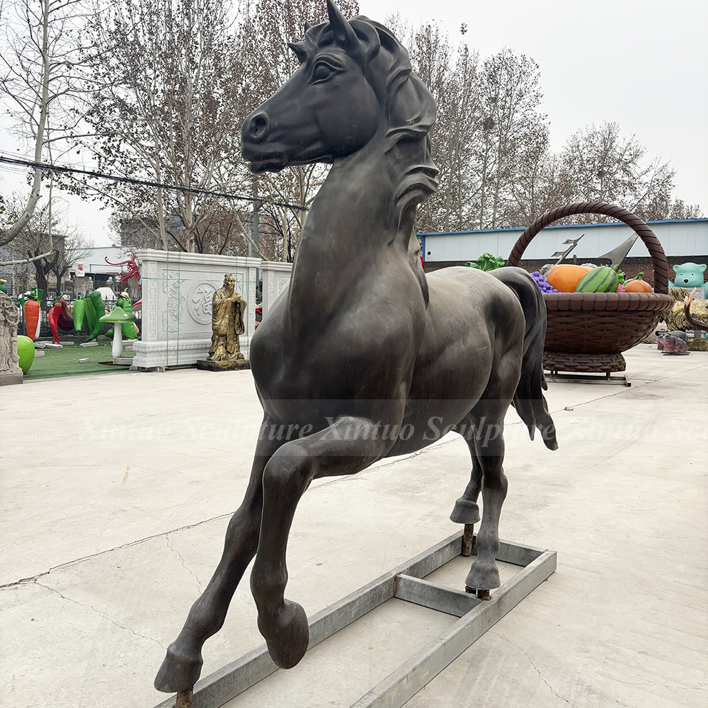 Walking Horse Statue Walking Horse Statue