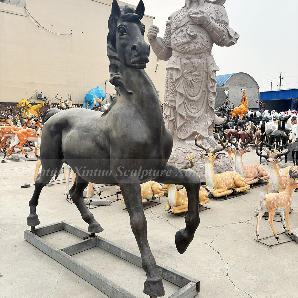 Walking Horse Statue Walking Horse Statue