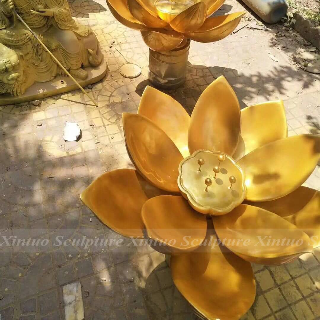 golden lotus statue3 golden lotus statue
